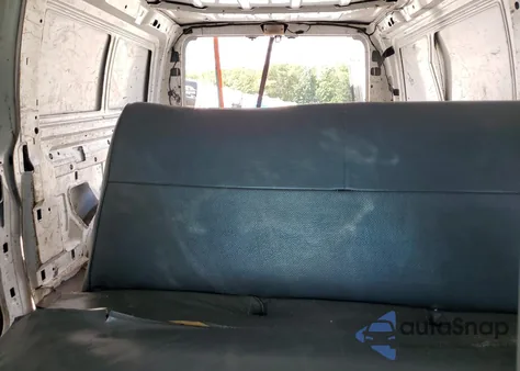 2008 Ford Econoline E250 Van z USA, uszkodzony, nr VIN 1FTNE24W08DA12851